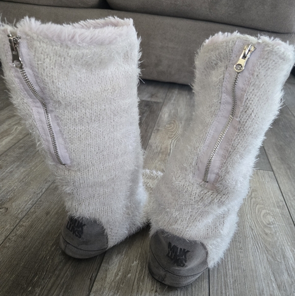 Muk Luks Slippers Light Pink Blush and Gray 9- 10 - Picture 2 of 8